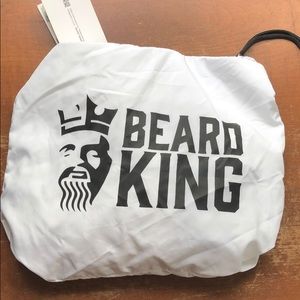 Beard King - The official beard bib.